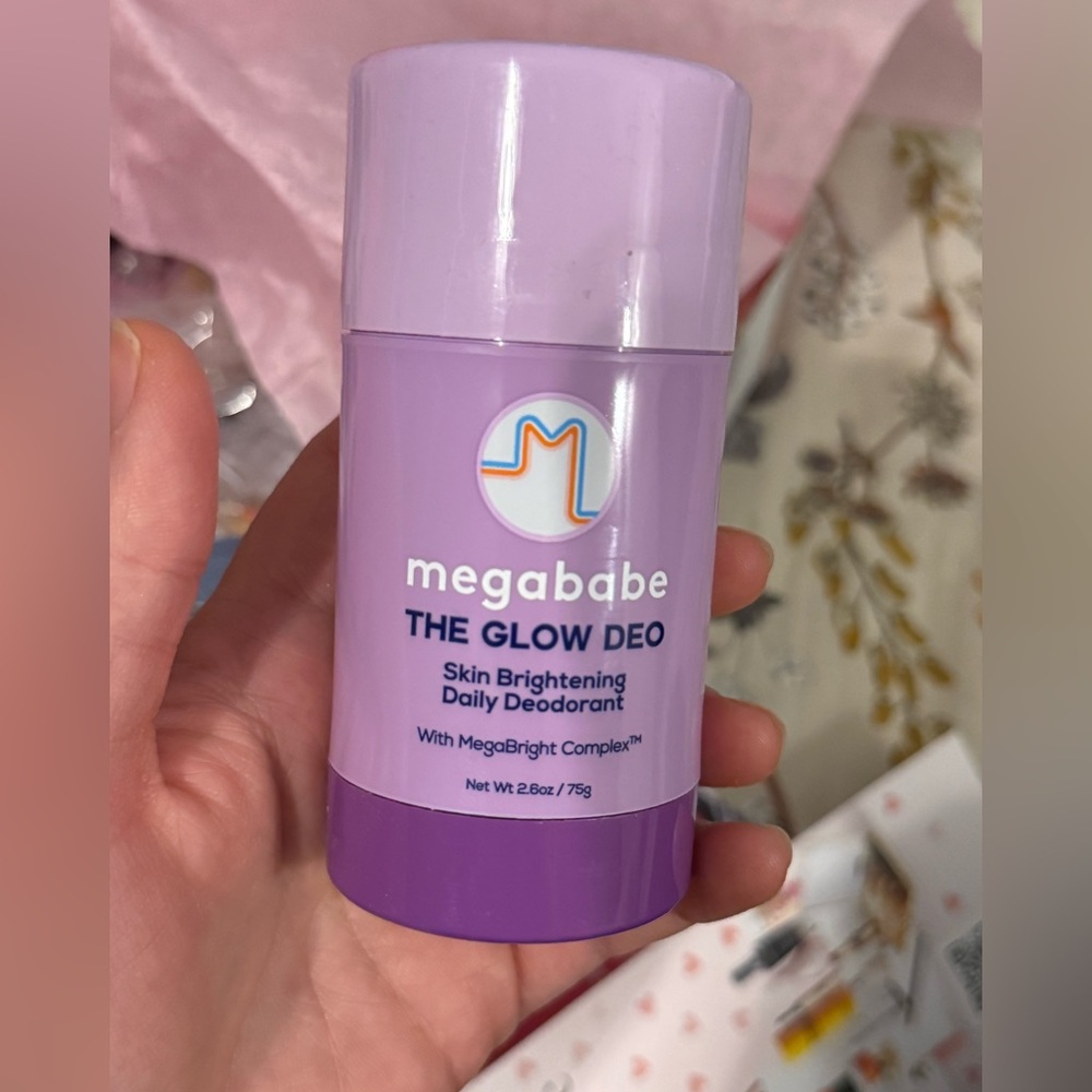 Malvina18
/$20 Megababe The Glow Deo Daily Deodorant
